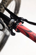 Load image into Gallery viewer, Motocutz Mid-Flange Bolt On Grips