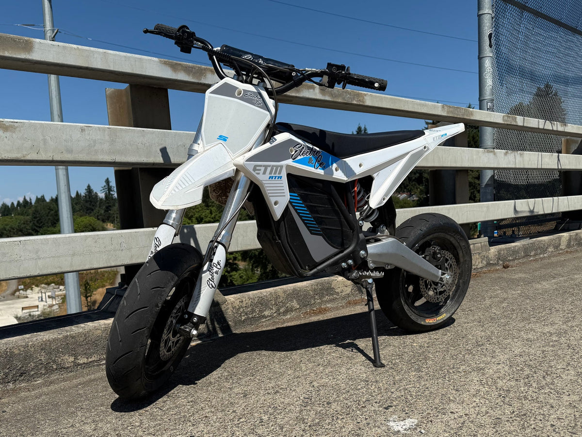 ETM RTR 12in Mag Supermoto Wheel Set – MiniRacer.com.au